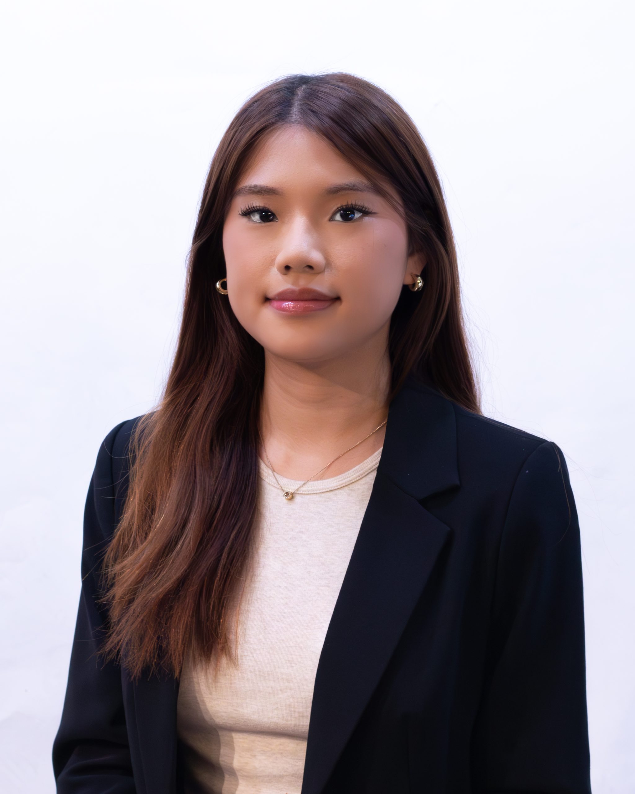 Portrait of Sophie Lok